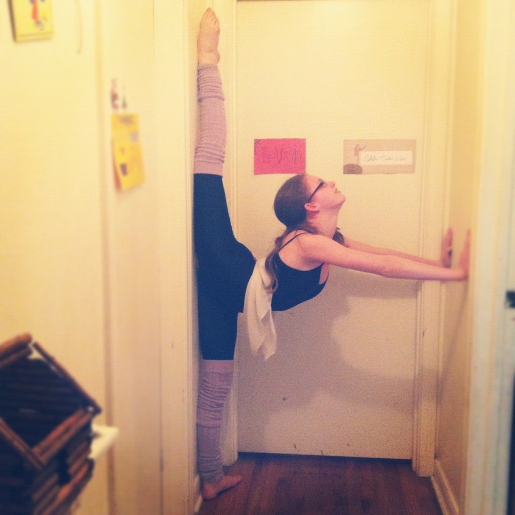 wall stretch, wall split